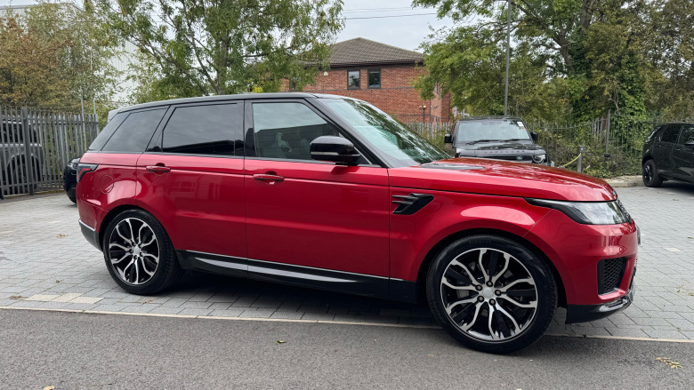 Land Rover Range Rover Sport 3.0 D300 HSE Silver 5dr Auto Diesel Estate